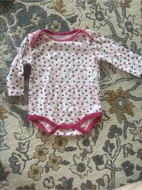 Kidgets Light Pink Strawberry-Print Long Sleeve Baby One-Piece